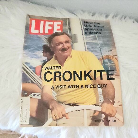 Life Magazine 1971 March 26 Walter Cronkite - Picture 1 of 3
